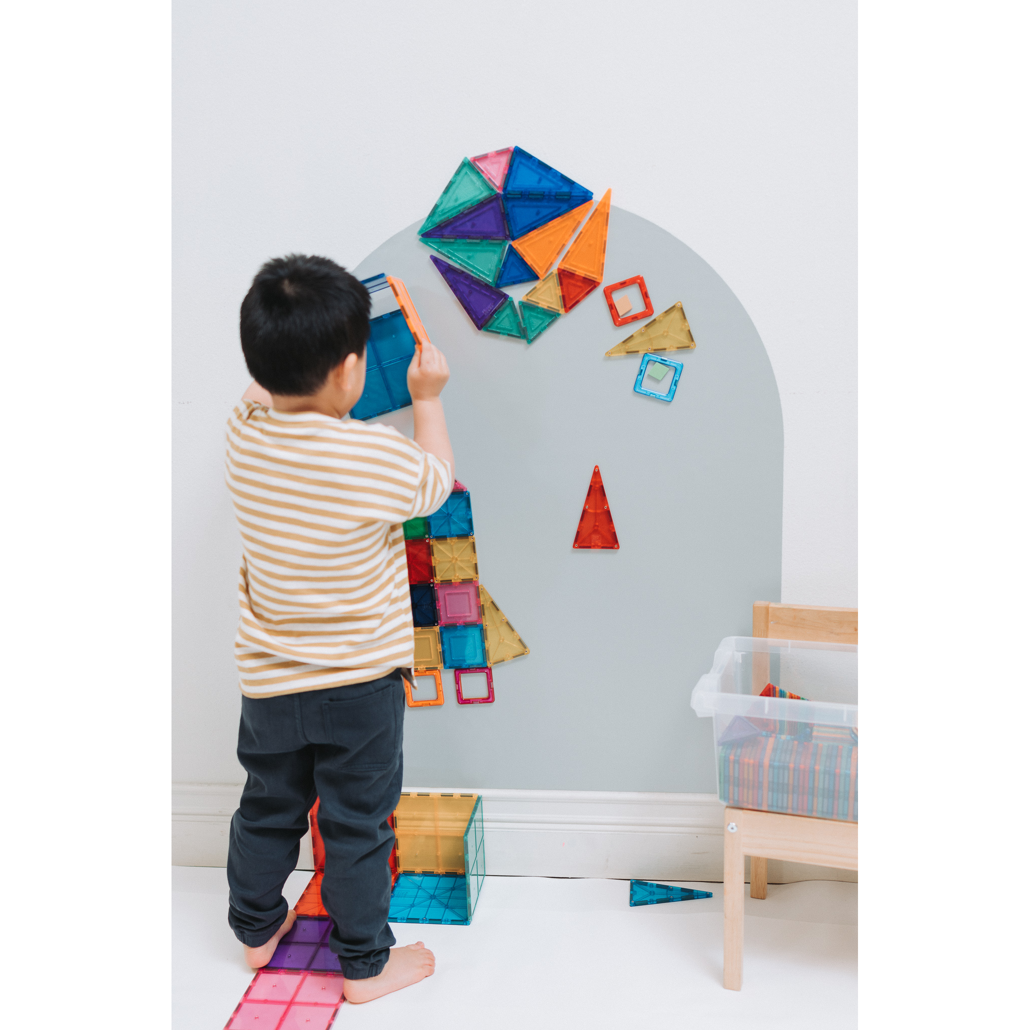 MagPlay - magnetic Wall Decal for kids